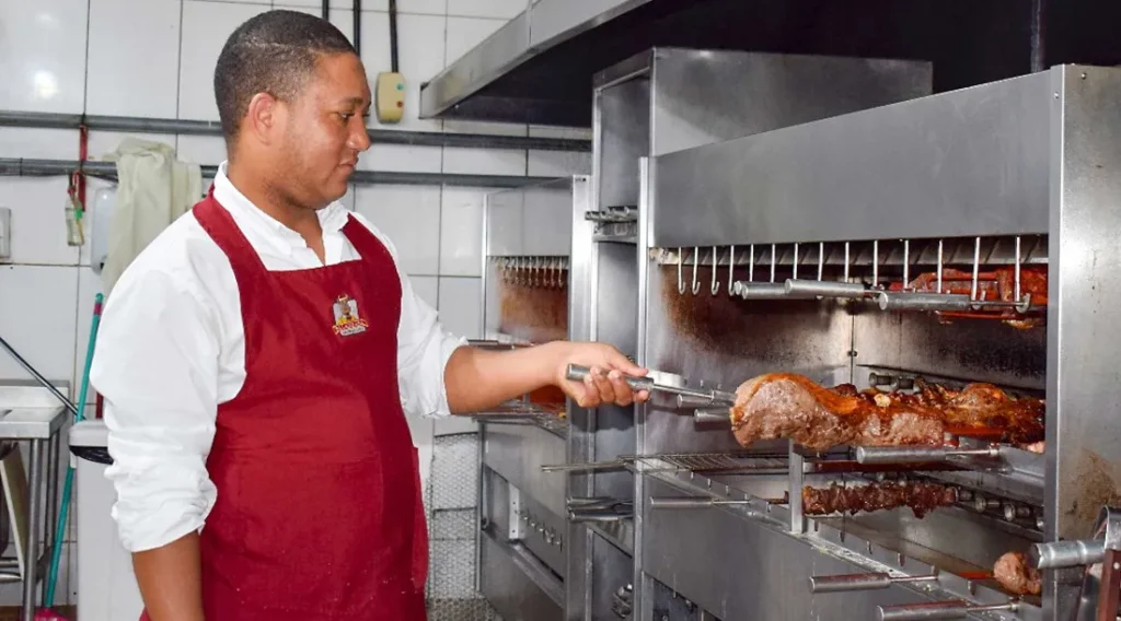 Restaurantes de Aracaju apontam economia e segurança ao substituir GLP por gás natural canalizado