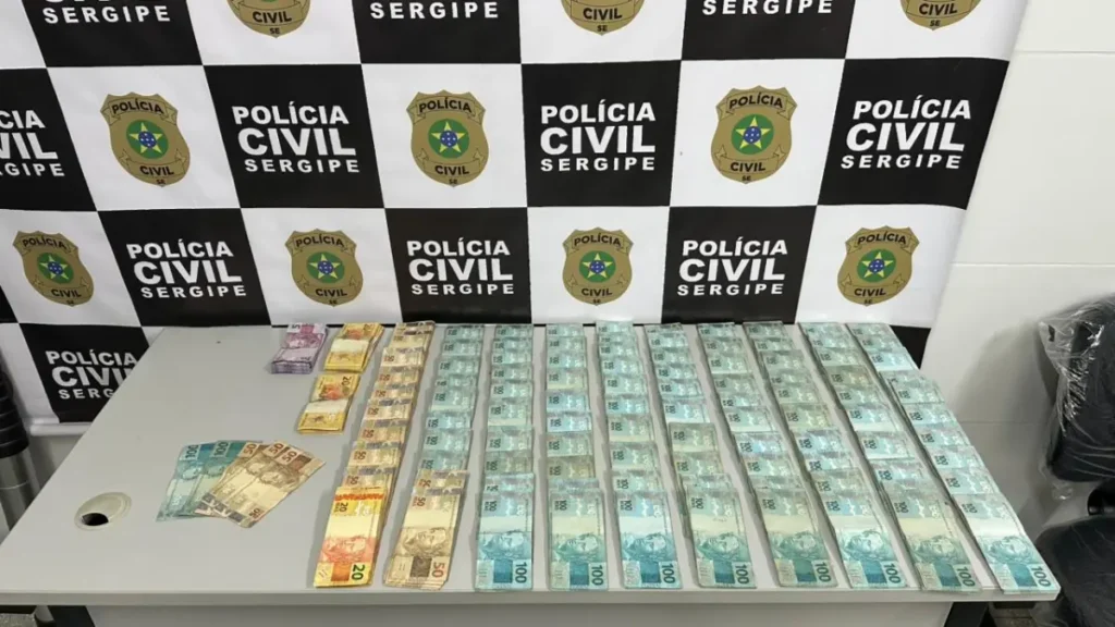 Polícia Civil prende dois suspeitos de fraudar saques com 179 cartões e apreende mais de R$ 100 mil em Itabaianinha
