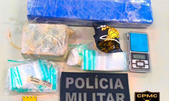 Polícia apreende 1,2 kg de maconha e material para tráfico no Jardim Centenário, em Aracaju