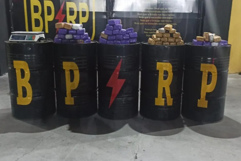 Polícia militar apreende 52,4 kg de maconha no bairro Santa Maria, em Aracaju