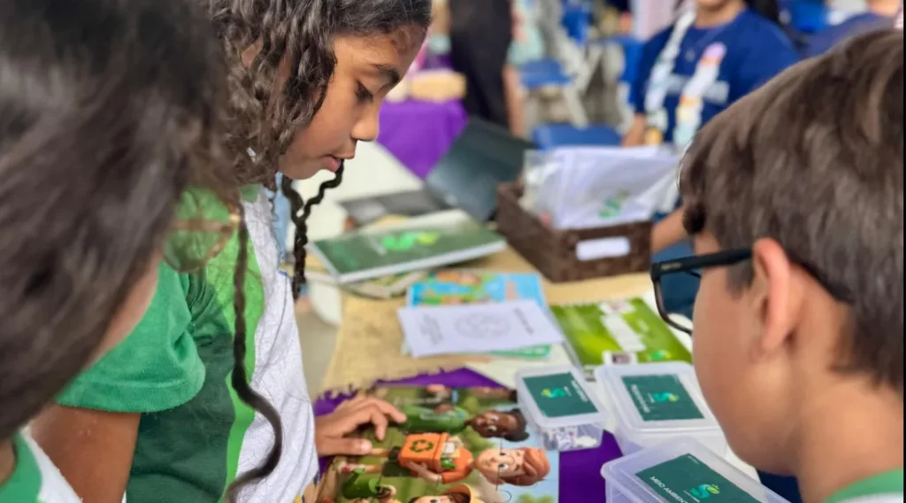 Feira de Conhecimentos e Arte exibe 101 projetos estudantis em Canindé de São Francisco
