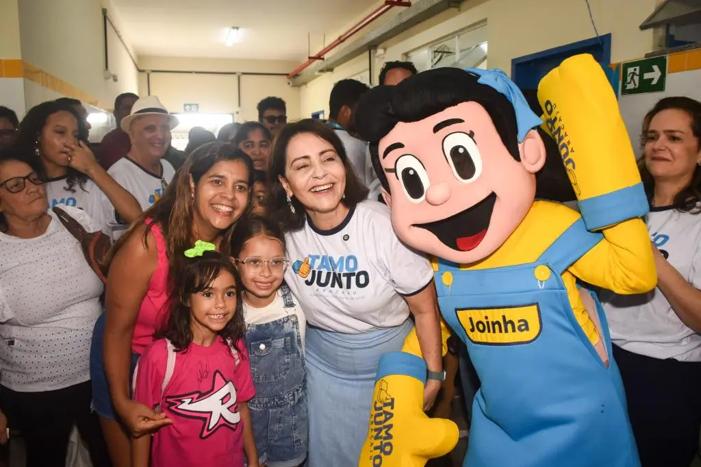 Prefeitura leva mais de 100 serviços ao bairro Industrial na 2ª edição do “Tamo Junto Aracaju”