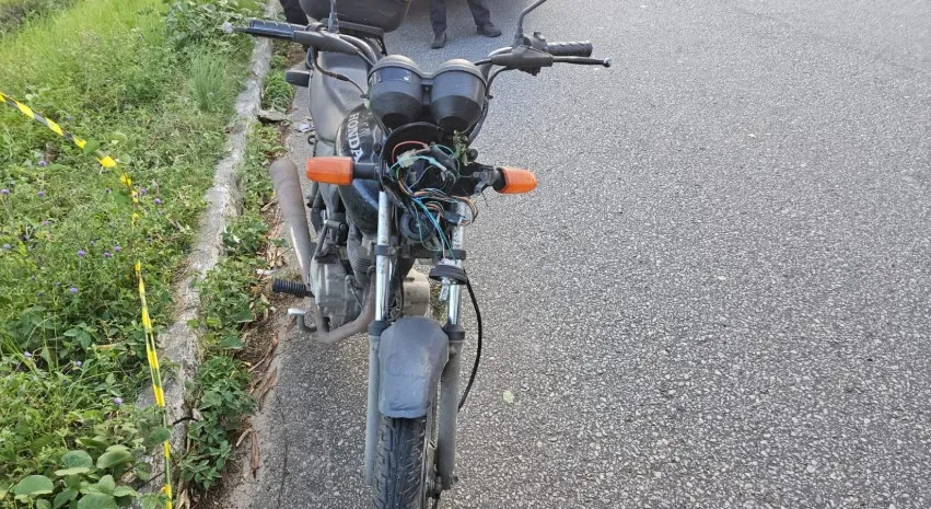 Mulher morre ao cair de motocicleta na Rodovia SE-090, em Nossa Senhora do Socorro