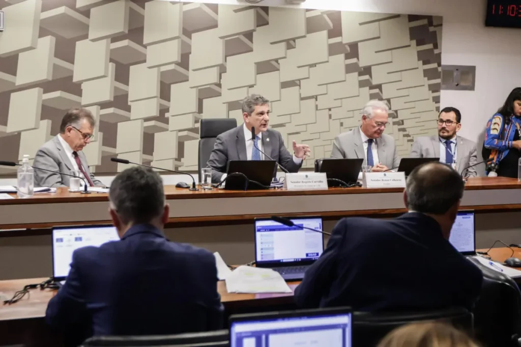 Senador Rogério Carvalho chama isenção do IR até R$ 5 mil de “avanço histórico”