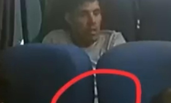 Polícia divulga foto de suspeito de importunação sexual contra adolescente em ônibus em Carira