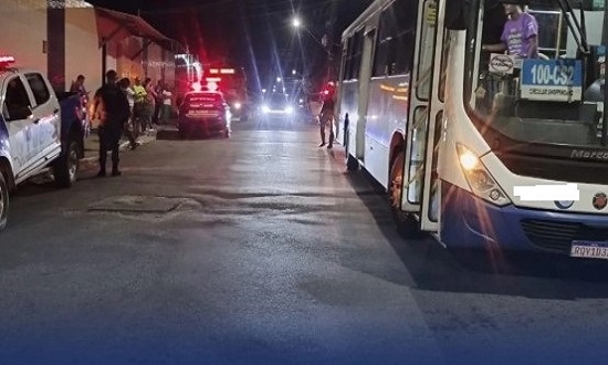 Homem morre atropelado por ônibus no bairro Atalaia, em Aracaju