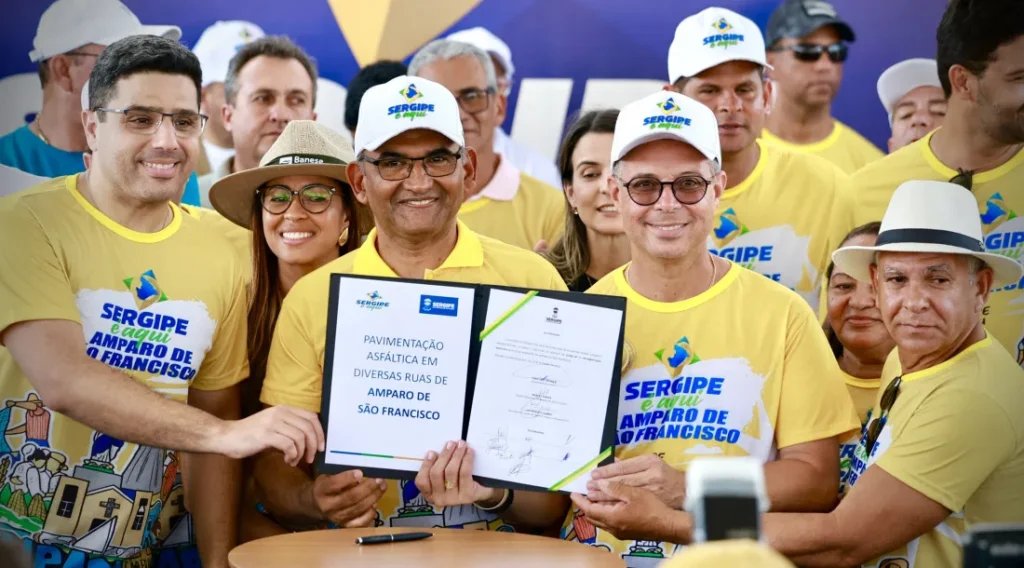 Governador libera novas obras e programas sociais em Amparo de São Francisco durante a 58ª edição do “Sergipe é aqui”