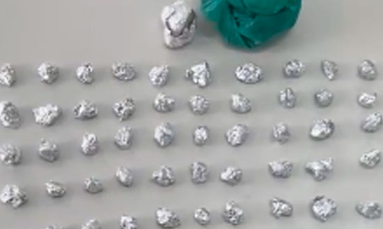Radiopatrulha apreende 78 embalagens de cocaína no bairro Inácio Barbosa