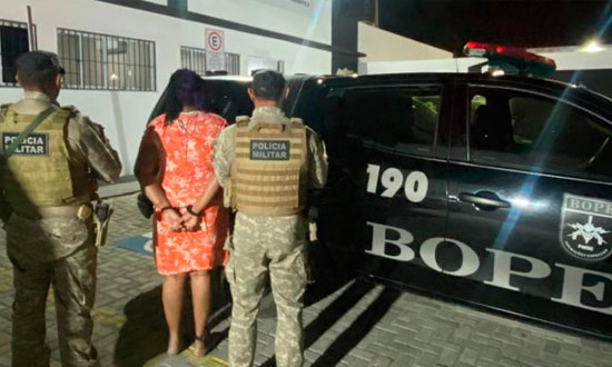 Mulher procurada por homicídio do marido é presa na Barra dos Coqueiros