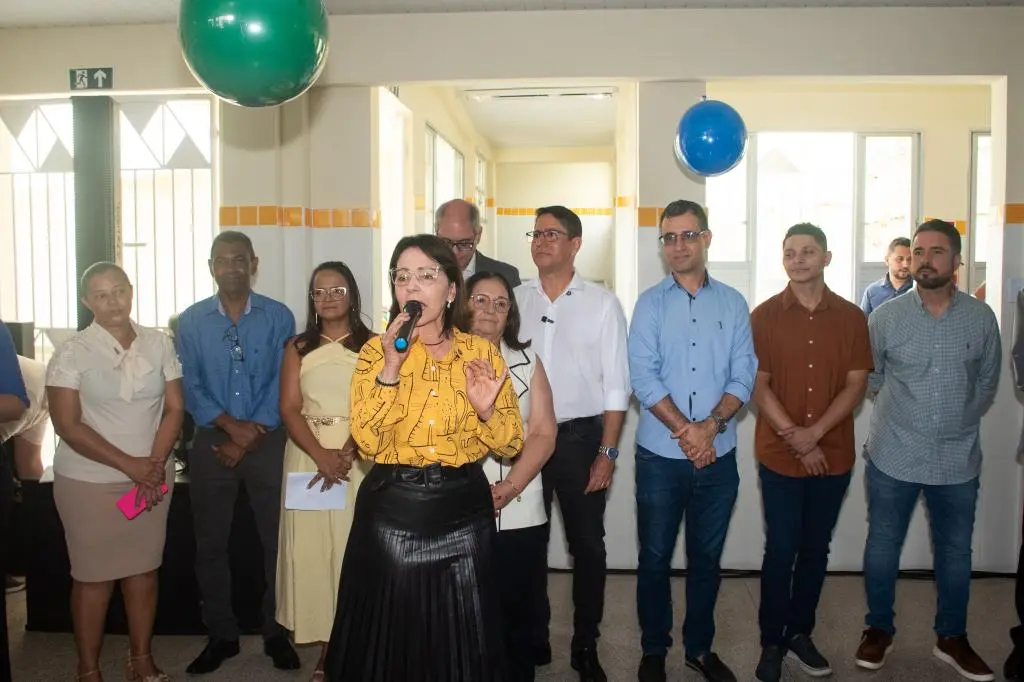 Prefeita Emília Corrêa reinaugura EMEI Maria Givalda da Silva Santos após reforma no Soledade