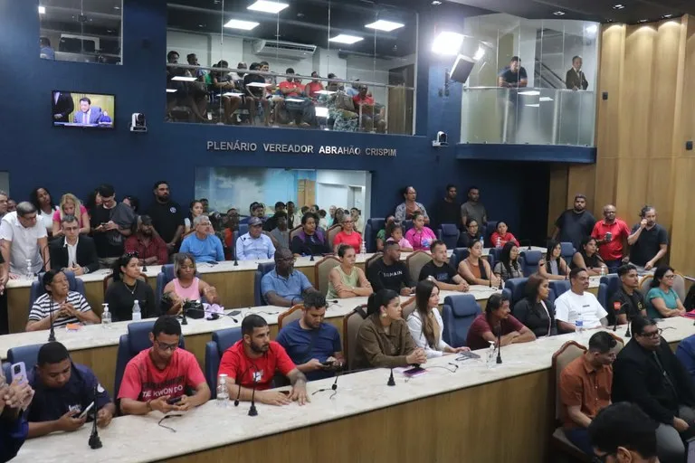 Audiência na Câmara de Aracaju discute transferência de ambulantes do centro da capital