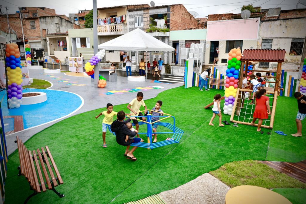 Mais de R$ 11 milhões são investidos pelo governo de Sergipe em Propriá com brinquedopraça e ordem de serviço da Rodovia SE-427