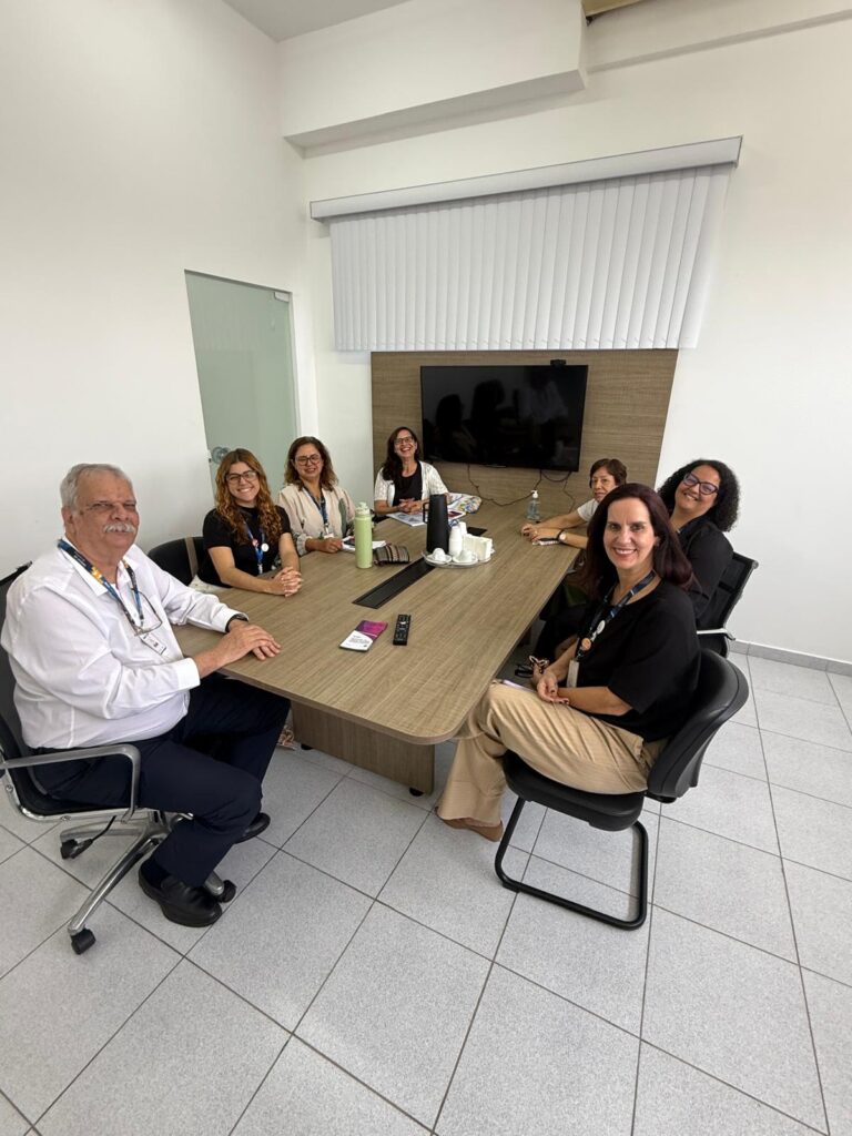 Professoras norte-americanas capacitam profissionais de saúde em Estância