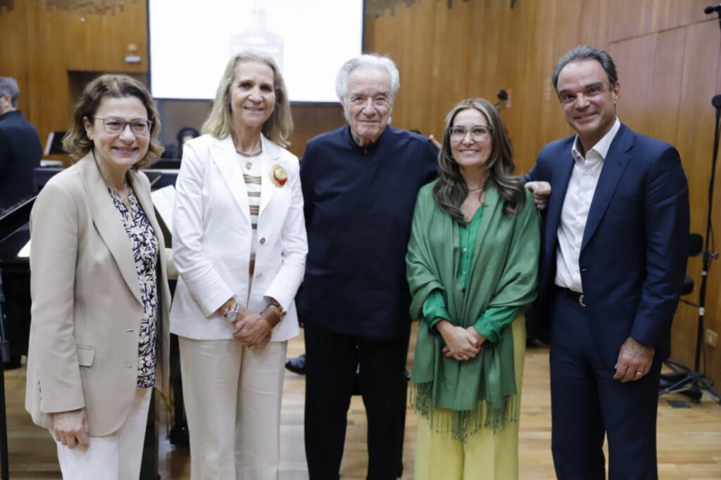 Maestro João Carlos Martins recebe o “Prêmio por Toda uma Vida Profissional” da Fundación MAPFRE