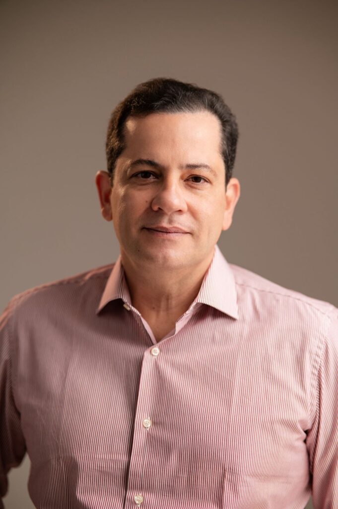 Jurista Fábio Lucas lança livro de poemas em Aracaju no dia 17 de outubro