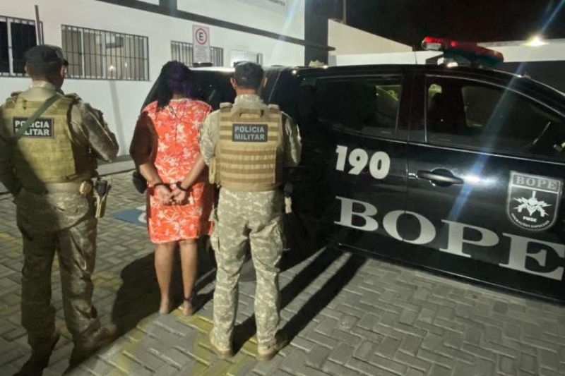 Mulher foragida pelo homicídio do próprio marido é presa na Barra dos Coqueiros