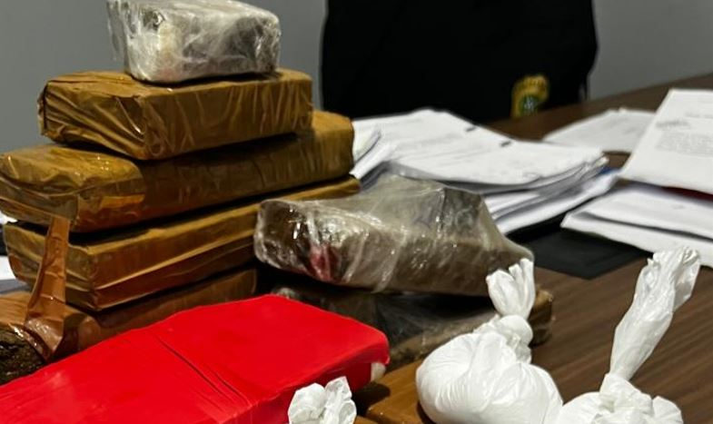 Polícia Civil apreende mais de 10 kg de drogas em Tobias Barreto
