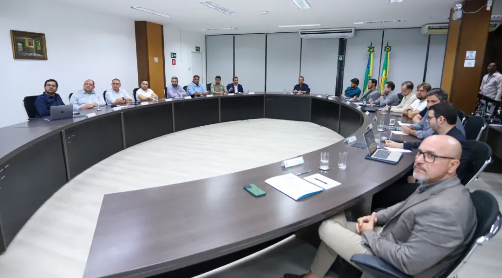 Governo de Sergipe firma protocolo para construir hotel de R$ 200 milhões em Canindé de São Francisco