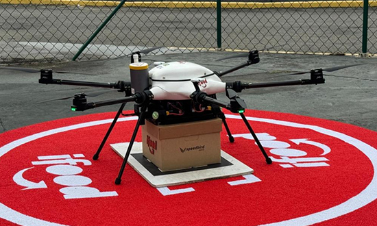 Aracaju retoma entregas por drones em parceria entre iFood e Speedbird Aero