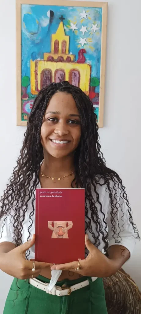Lançamento do livro “Gesto de Gravidade” reúne roda de conversa em Aracaju