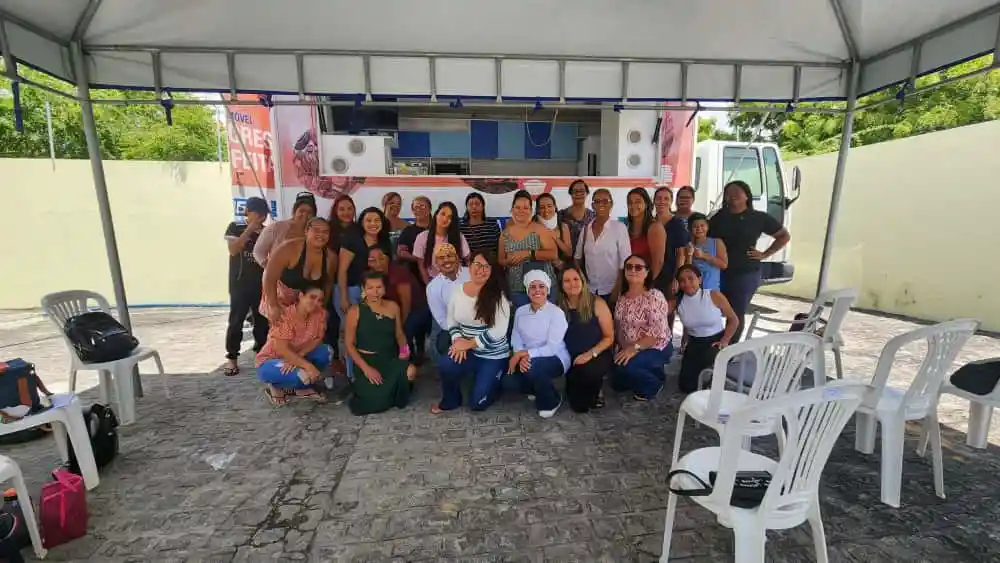 Fundat e Senai concluem cursos de gastronomia no Coroa do Meio