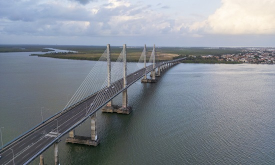 Energisa finaliza instalação de 1,6 km de nova rede elétrica na ponte que liga Aracaju à Barra dos Coqueiros
