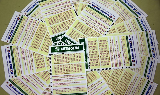 Mega-Sena sorteia neste sábado prêmio acumulado de R$ 12 milhões