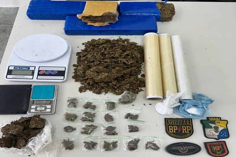 Adolescente é apreendido com 2,3 kg de maconha e cocaína em Aracaju