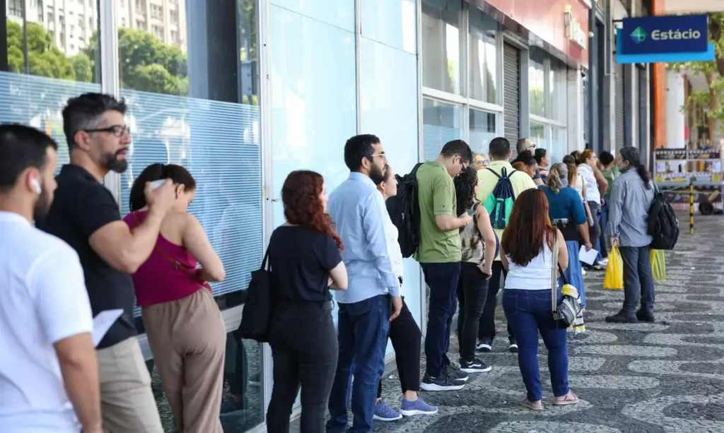 Gabarito preliminar do CPNU 2025 é liberado; candidatos podem recorrer até quarta-feira