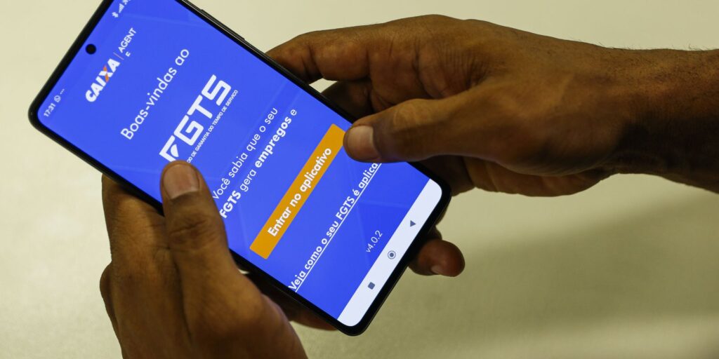 Governo impõe limites à antecipação do saque-aniversário do FGTS a partir de novembro