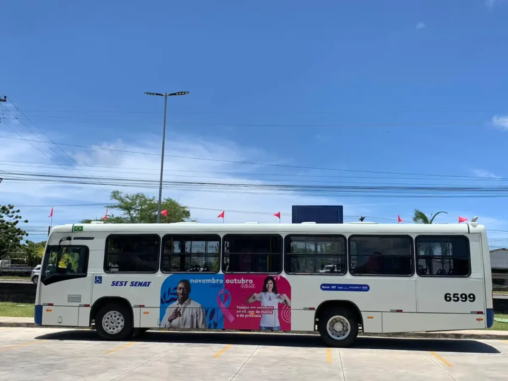 Ônibus temáticos divulgam campanhas do Outubro Rosa e Novembro Azul na Grande Aracaju