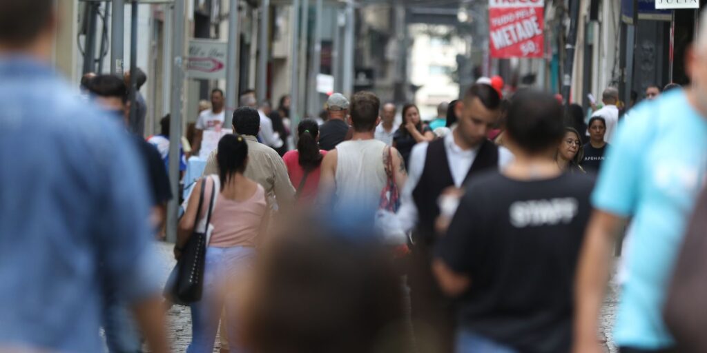 Ocupação atinge 53,3% em 2022 e fica abaixo do patamar de 2010, mostra Censo