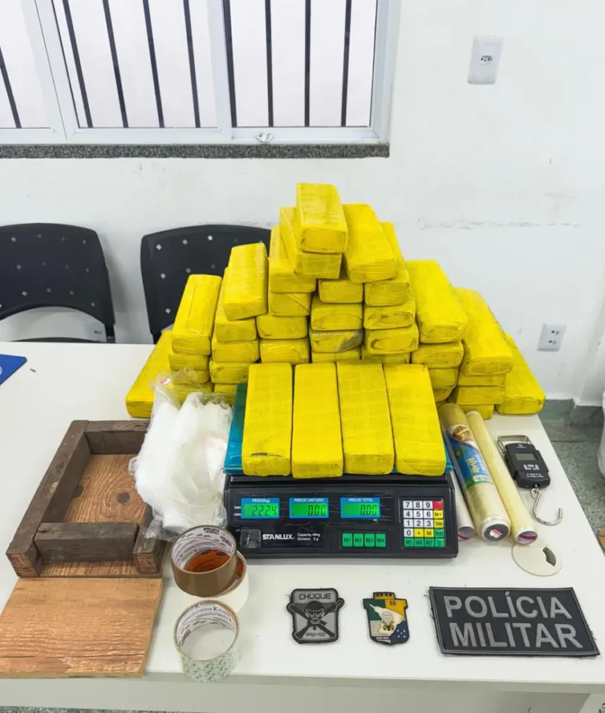 Batalhão de Choque apreende mais de 35 kg de maconha e prende suspeito em São Cristóvão