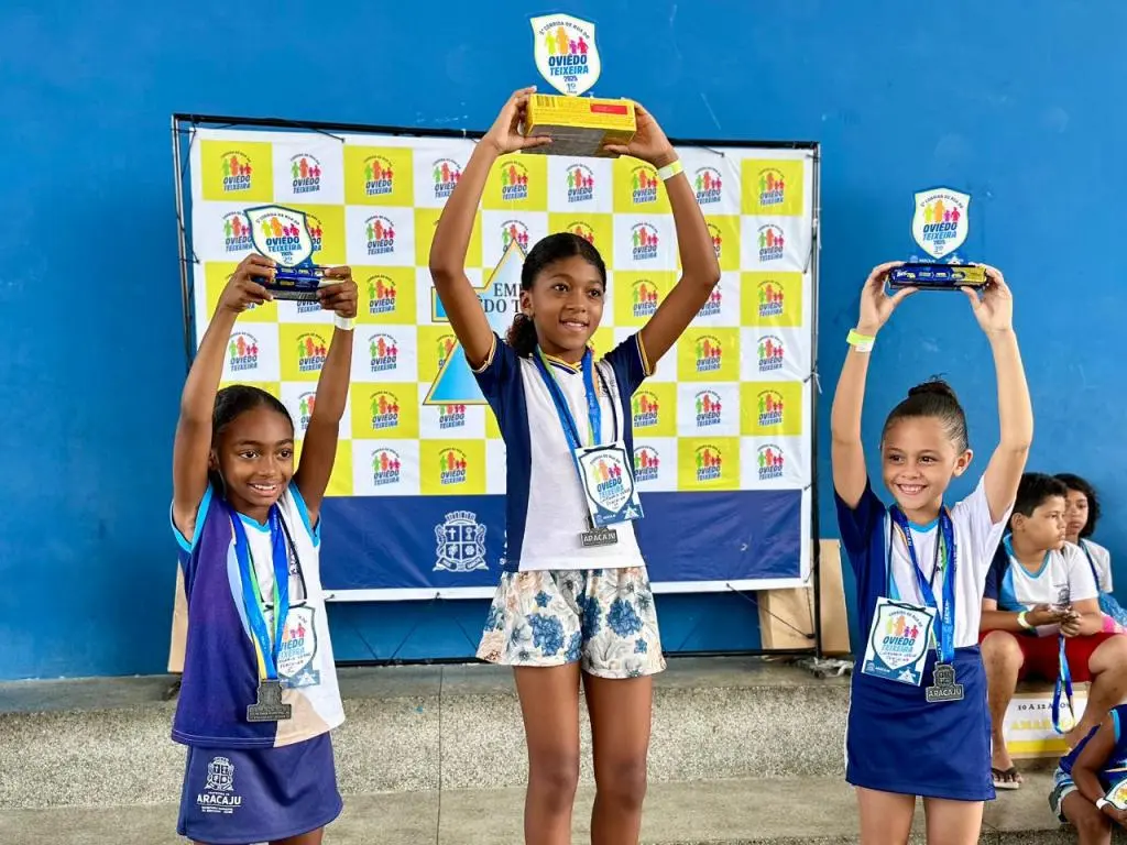 Escola Oviêdo Teixeira promove 5ª Corrida Infantojuvenil de Rua em clima de integração