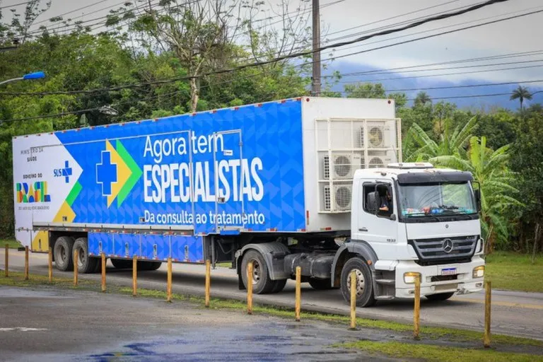 Carreta do “Agora Tem Especialistas” começa atendimentos em Lagarto (SE) para prevenir câncer de mama e colo do útero