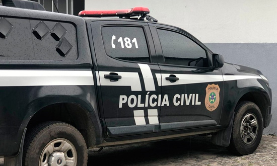 Polícia Civil apreende arma e três carregadores em condomínio de luxo na Barra dos Coqueiros