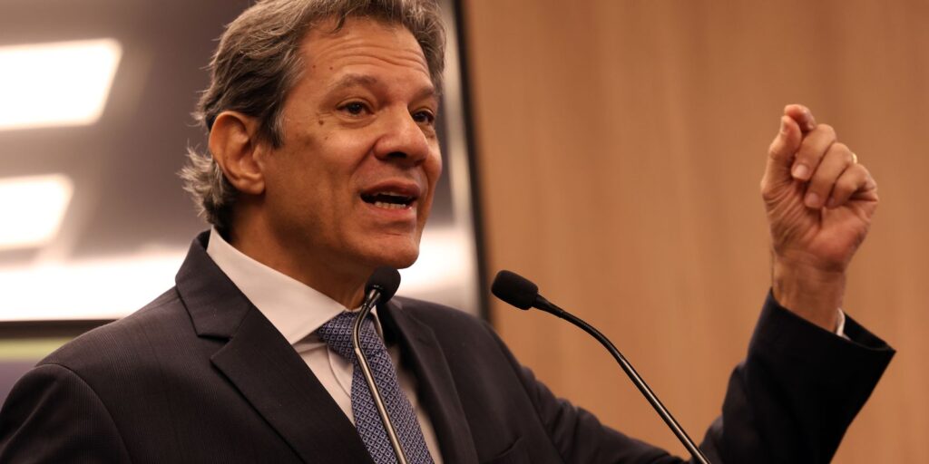 Em carta ao FMI, Haddad propõe taxar super-ricos para financiar transição verde
