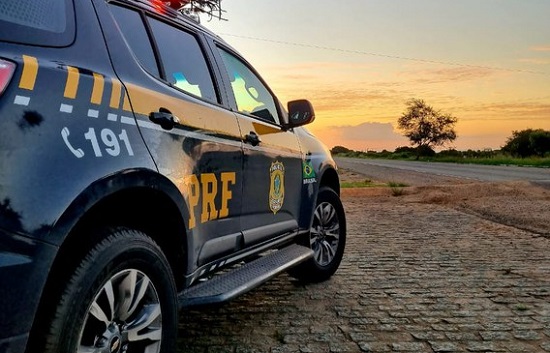 PRF detém três pessoas em Sergipe durante Operação Alerta Lilás