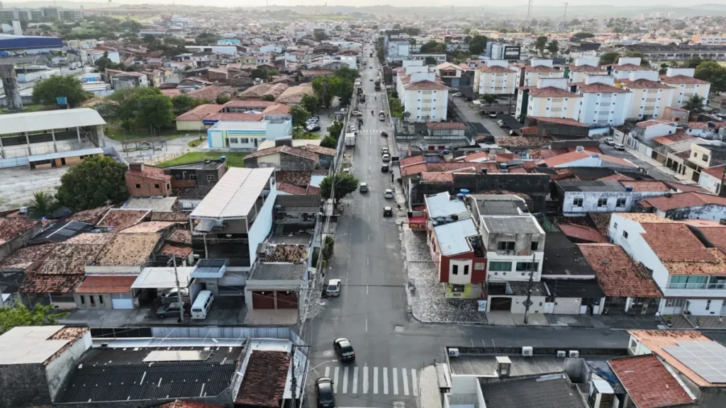 SMTT bloqueia trecho da Rua Alagoas e altera rota da linha 710 em Aracaju