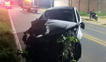 Colisão entre carro e motocicleta deixa um morto e um ferido em Itabaiana