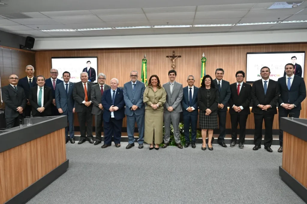 Novo subprocurador do Ministério Público de Contas de Sergipe toma posse e reforça quadro do órgão