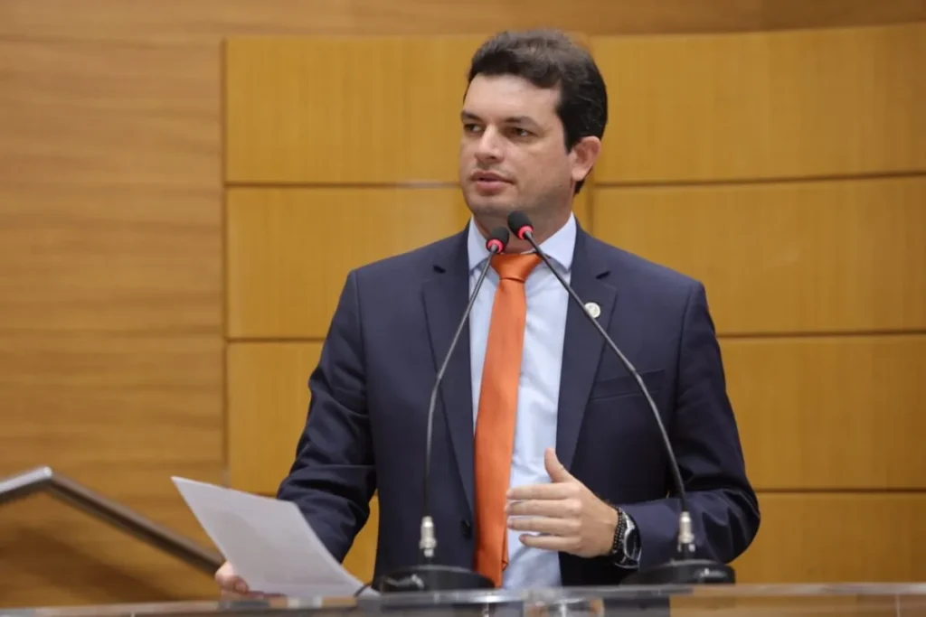 Alese promove sessão especial pelos 50 anos do curso de Enfermagem da UFS