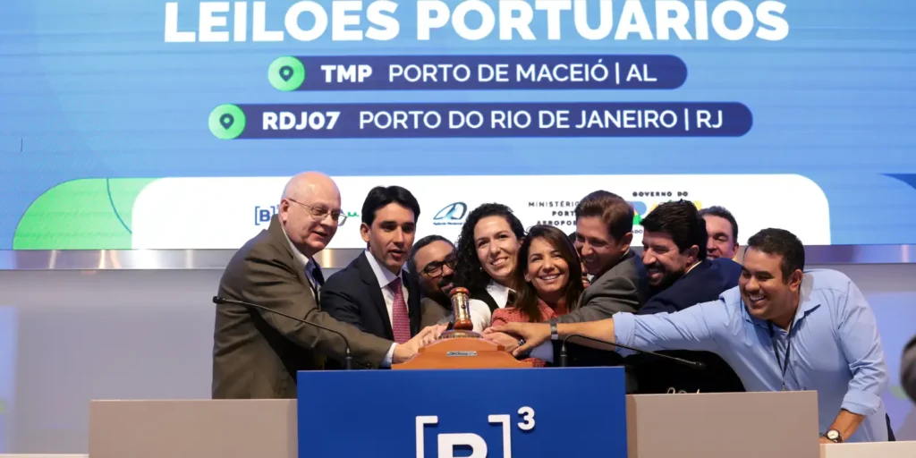 Petrobras e Britto-Macelog II arrematam áreas portuárias em leilões na B3