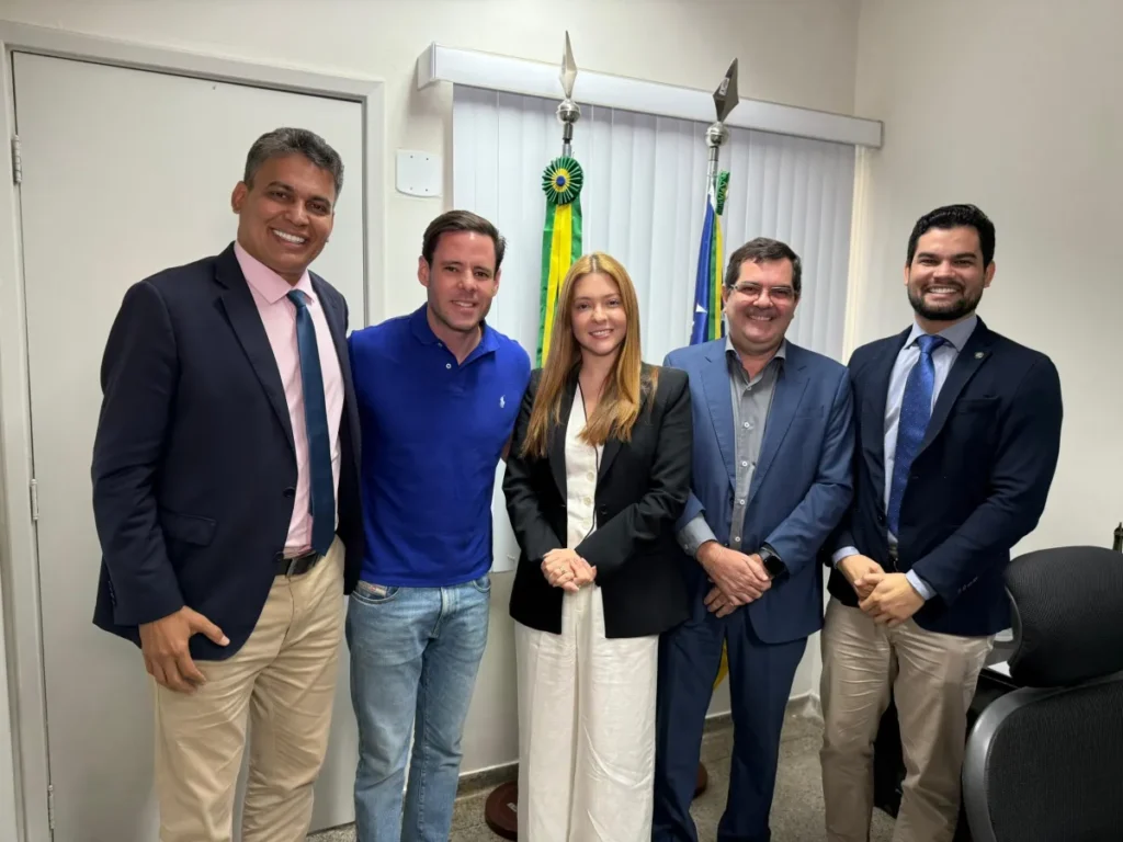 Rodrigo Valadares e Moana Valadares articulam adesão de parlamentares ao PL em Sergipe