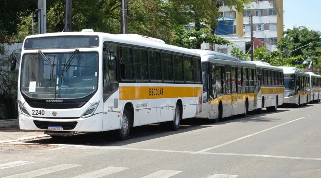 Governo de Sergipe investe mais de R$ 200 milhões para reforçar transporte escolar até 2025