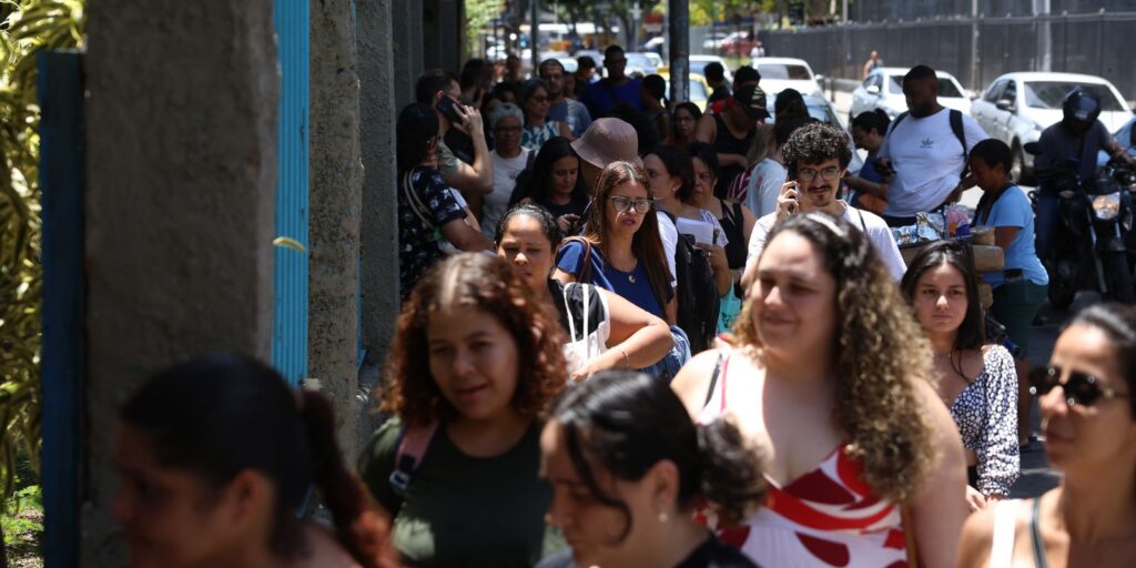 Primeira Prova Nacional Docente reúne mais de 1 milhão de candidatos em todo o país