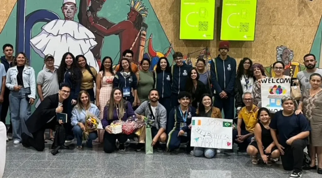 Alunos de intercâmbio do “Sergipe no Mundo” voltam da Irlanda e Austrália e encerram edição 2025