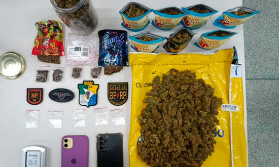 Dupla é detida por tráfico de drogas na zona sul de Aracaju
