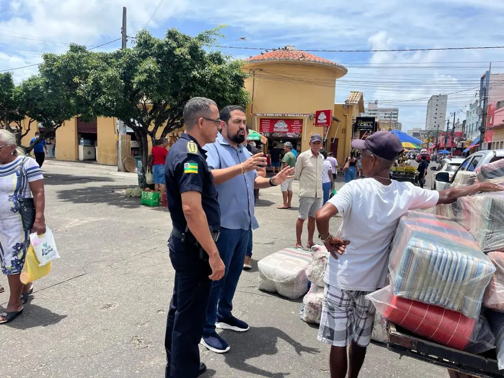 Prefeitura de Aracaju mantém diálogo para realocar ambulantes até 3 de novembro