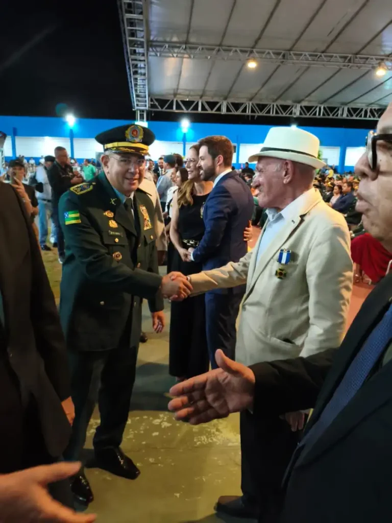 Munir Darrage recebe Medalha do Mérito Policial Militar durante cerimônia em Sergipe